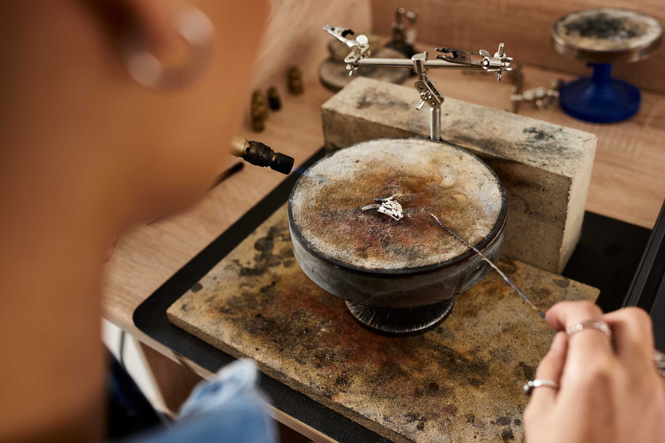 Mastering Metalwork – From Basic Shapes to Intricate Designs